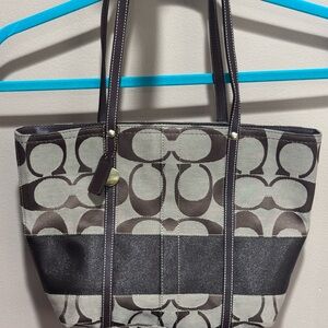 LIKE NEW | COACH | Vintage | 11098 | Signature Tote | NEVER USED/ NEVER WORN